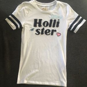 Vintage Hollister Tee. Size XS. White.